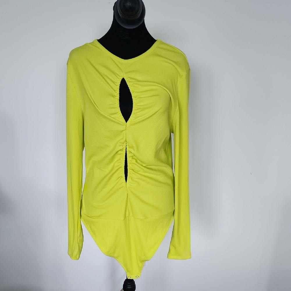 Chic Yellow Ruched Bodysuit